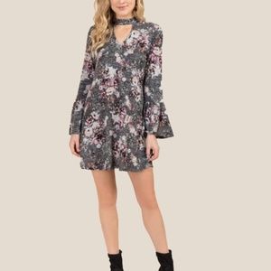 NWT Francesca's Alya Grey Floral Dress, Medium